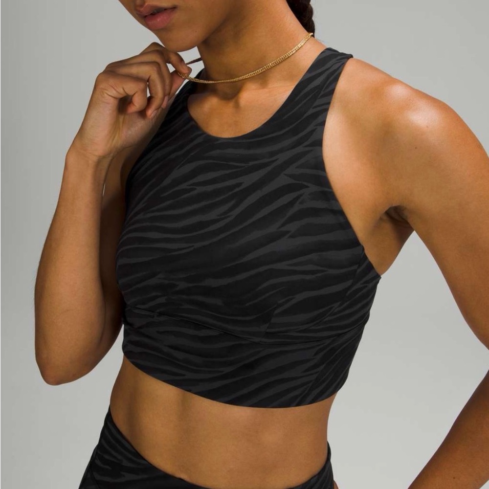 Lululemon Wunder Train Long-Line Bra *Medium Support, C/D Cups